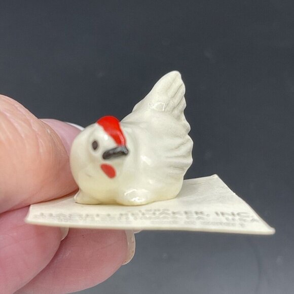 Hagen Renaker Chicken Hen Vintage Retired  1986 On Card White Red Gray - Picture 4 of 4